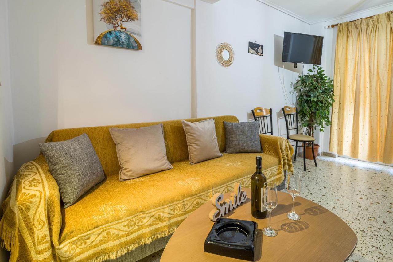 Loutraki Beach & Casino Condo Екстериор снимка